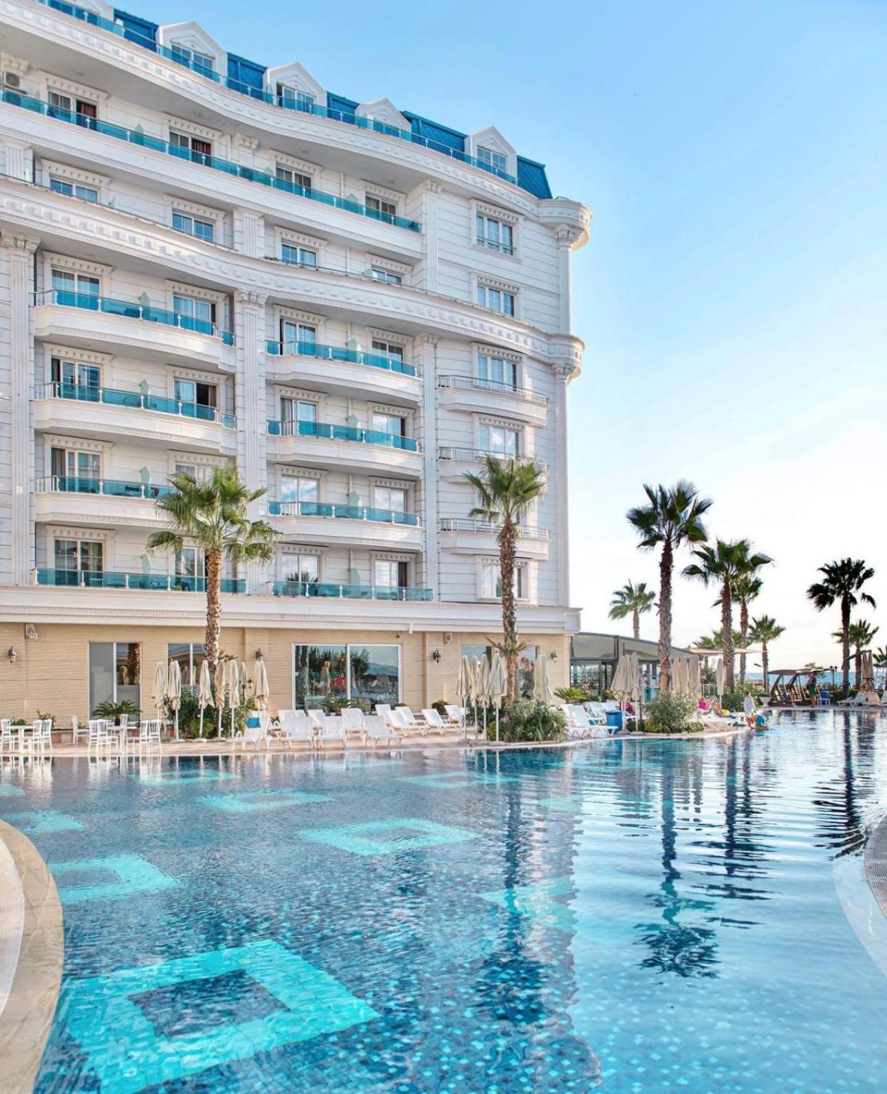 Luna Rooms & Apartments Golem  Exterior foto