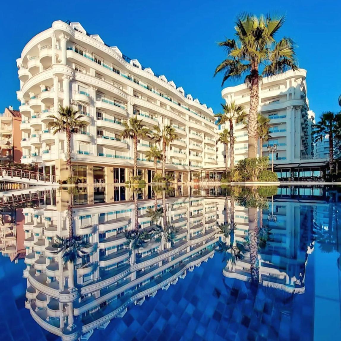 Luna Rooms & Apartments Golem  Exterior foto